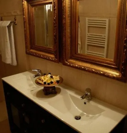 מלון Korina Gallery ואטי