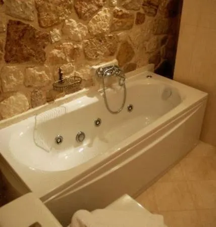 מלון Korina Gallery ואטי