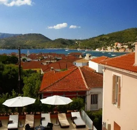 מלון Korina Gallery