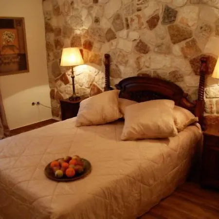 Korina Gallery מלון