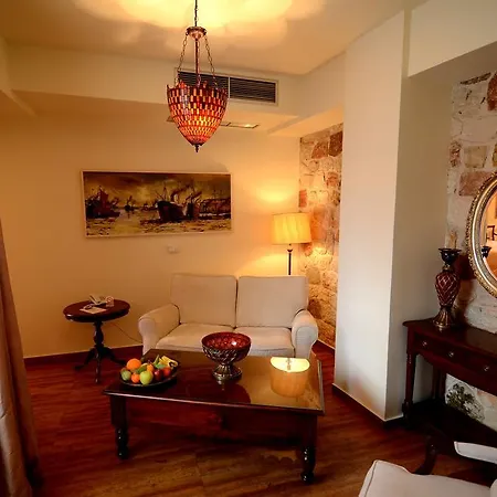 Korina Gallery מלון