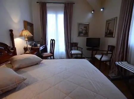 מלון Korina Gallery