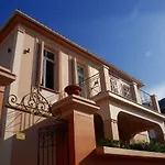 科里纳画廊酒店 酒店 瓦西