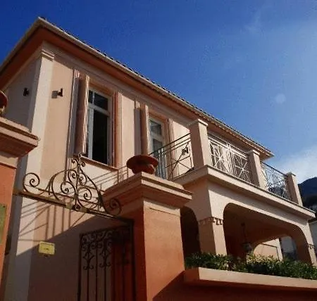 Korina Gallery