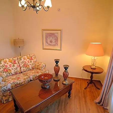 Hotel Korina Gallery 4*