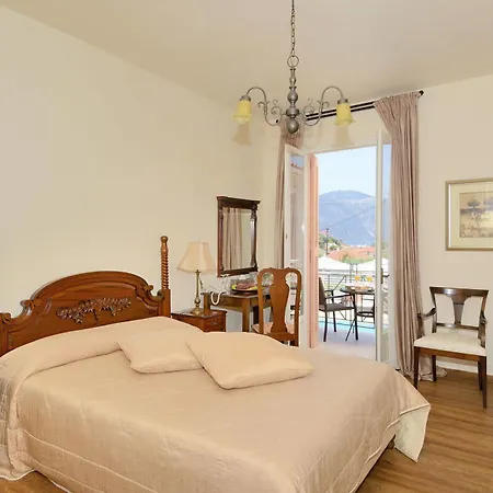 Korina Gallery Hotel 4*