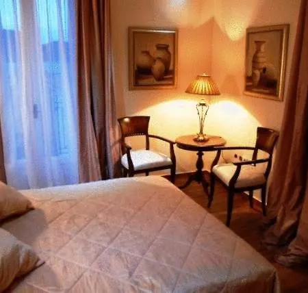 科里纳画廊酒店 酒店